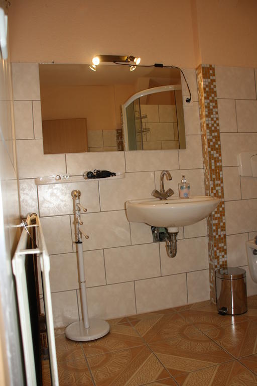 Hueblers-Schlafquartier Hotel Furstenwalde Phòng bức ảnh