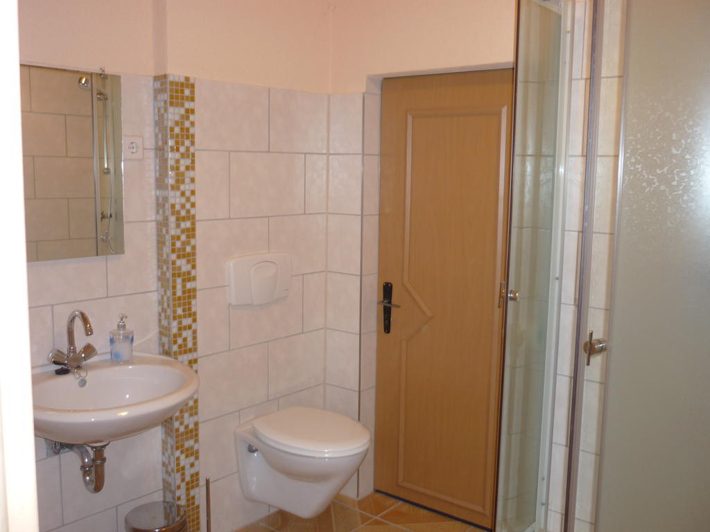 Hueblers-Schlafquartier Hotel Furstenwalde Phòng bức ảnh